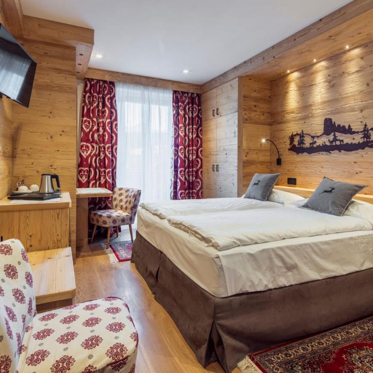 Hotel Columbia & Spa - Double or Twin Room Alpina with Balcony and View - 6