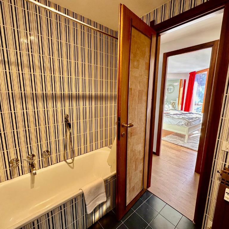 Luxury 4beds ski-in&out LARGE! - Appartamento con Vista Montagna - 95
