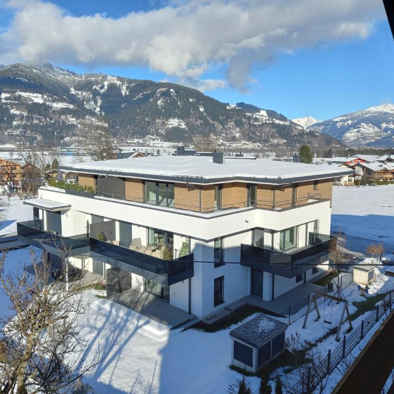 Lovely Rita Studio, modern Studio - balcony and mountain view - center Kaprun - Studio-Apartment - 18
