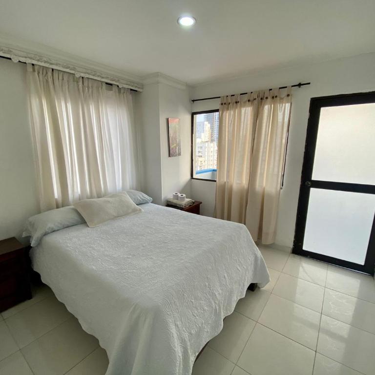 Apartamentos En Edificio Portofino ICDI - Two-Bedroom Apartment - 6