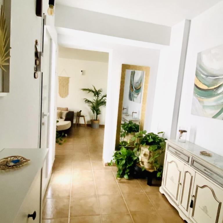 Big House Adeje Deluxe by Deihu Experiences - Three-Bedroom House with Private Gym - 16