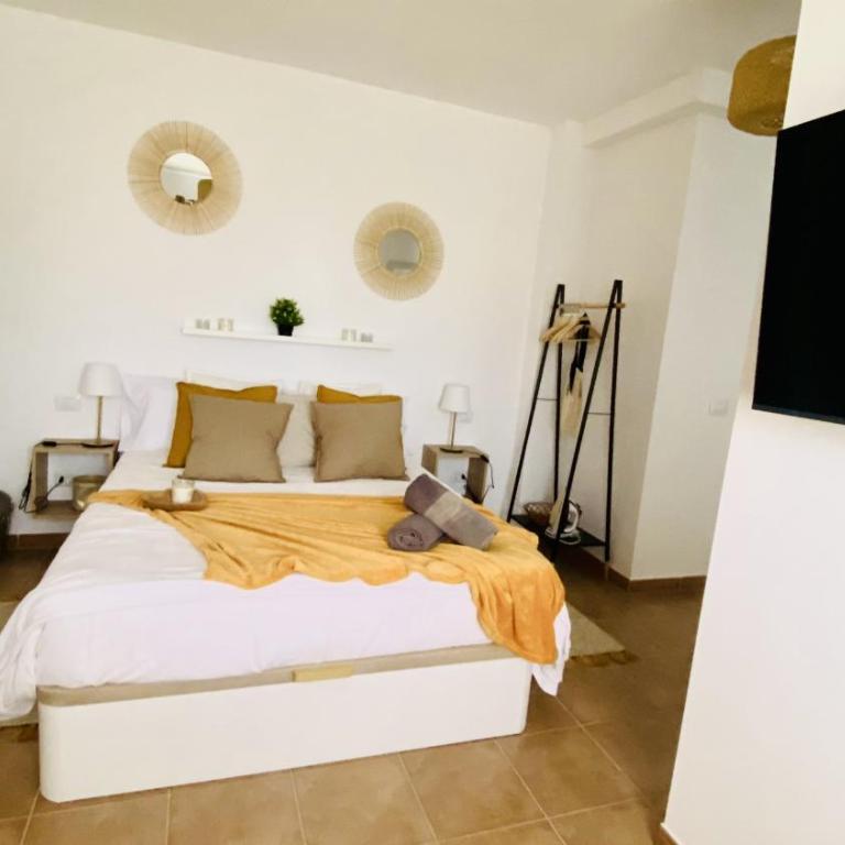 Big House Adeje Deluxe by Deihu Experiences - Three-Bedroom House with Private Gym - 23