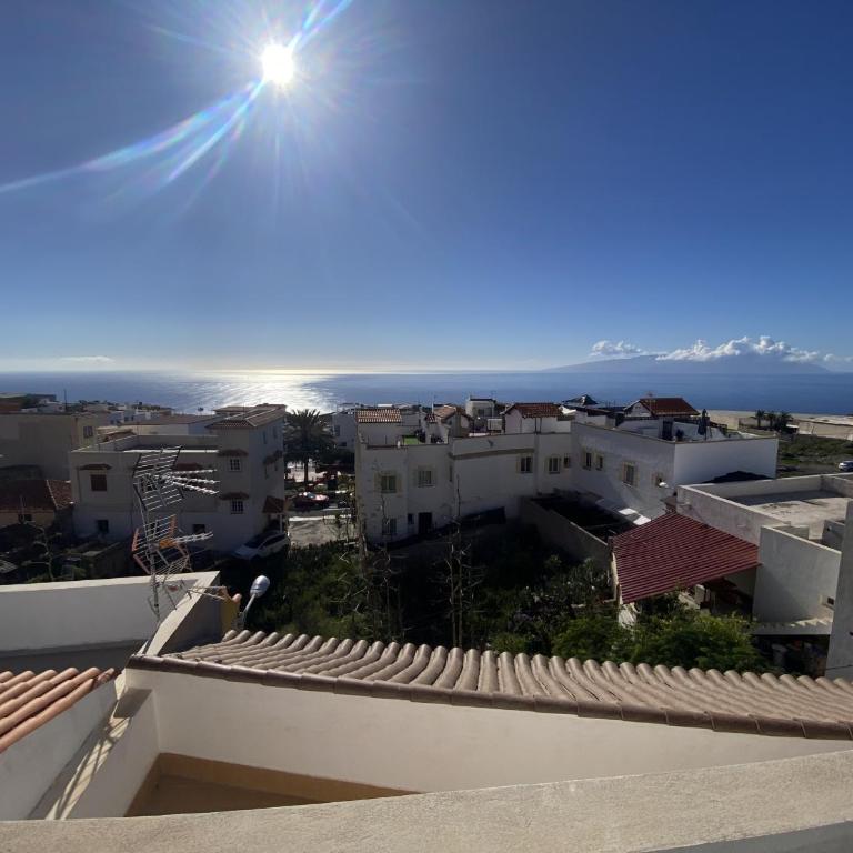 Big House Adeje Deluxe by Deihu Experiences - Three-Bedroom House with Private Gym - 10