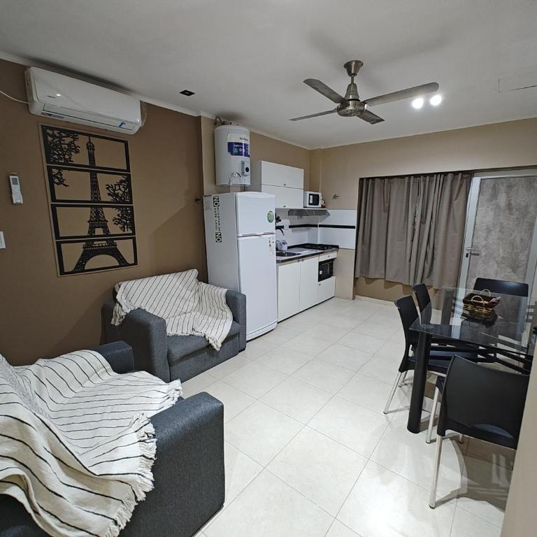 Temporario VaSan con cochera - Apartamento de 1 dormitorio - 14