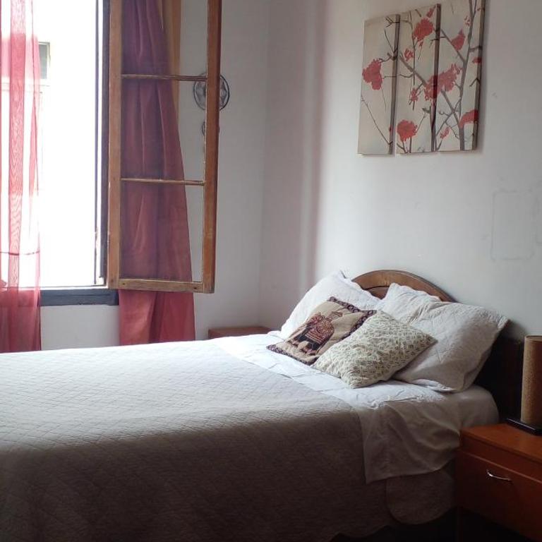 Hostal María Luisa Bombal - Habitación Doble con baño privado - 1