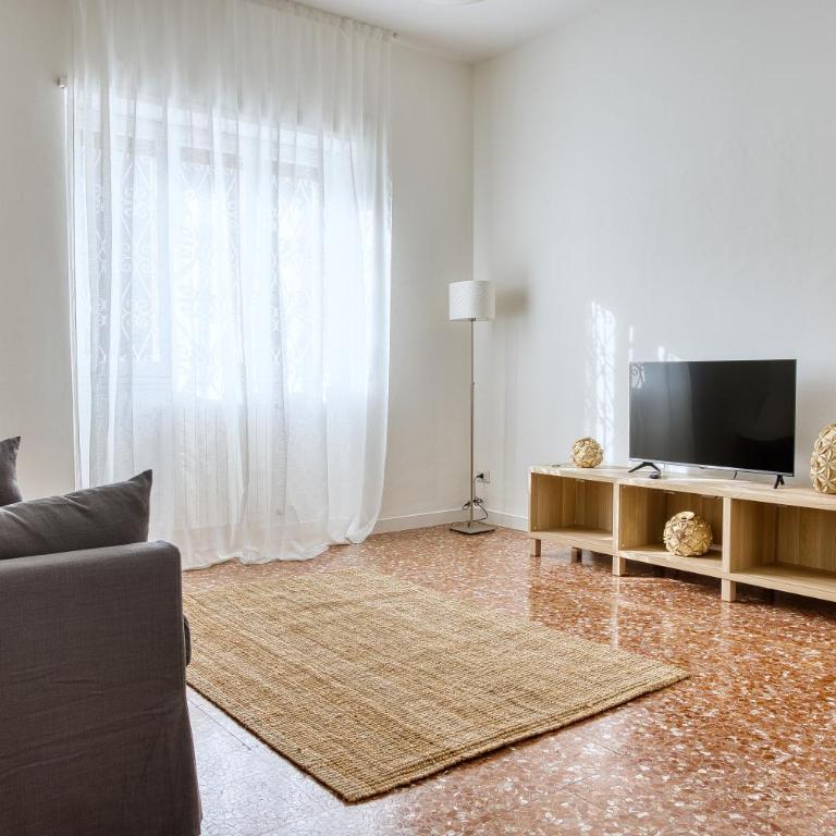 Charme Apartment In Balduina by RHR - Two-Bedroom Apartment - 9
