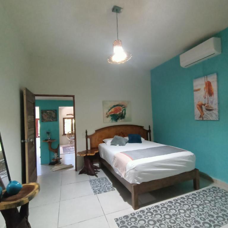 Mar de Fondo - Habitación Doble con baño - 1 o 2 camas - 1
