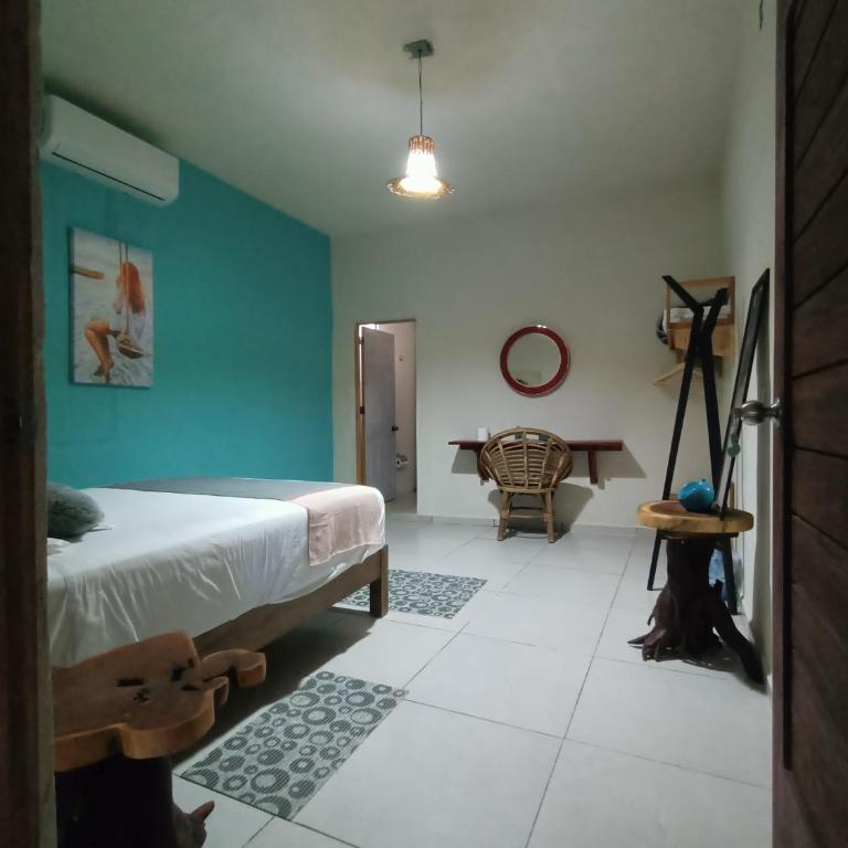 Mar de Fondo - Habitación Doble con baño - 1 o 2 camas - 3