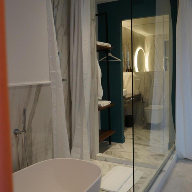 The Townhouse - Suite King Deluxe - 12