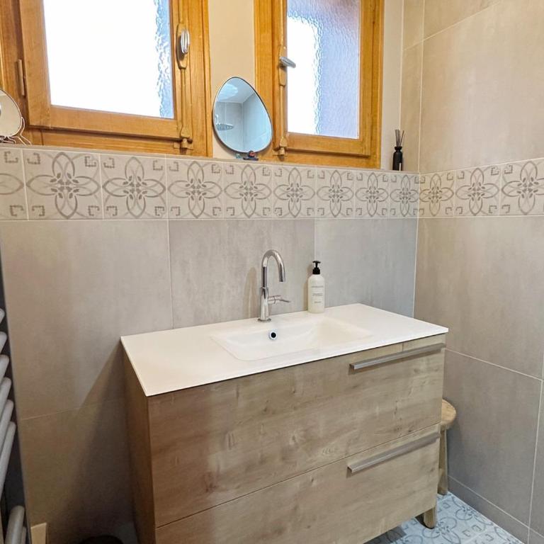 Appartement T4 au calme avec jardin et wifi, proche du centre et ski-bus - FR-1-624-150 - Apartment - 8