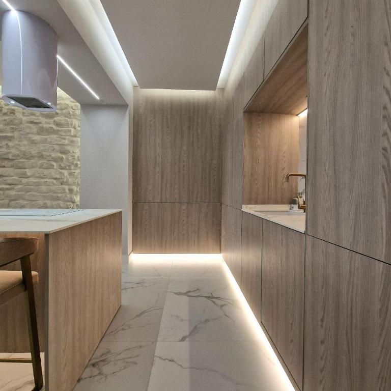 LUXURY IN "PLAZA LUCEROS" in the heart of the city & beach - Deluxe Apartment - 13