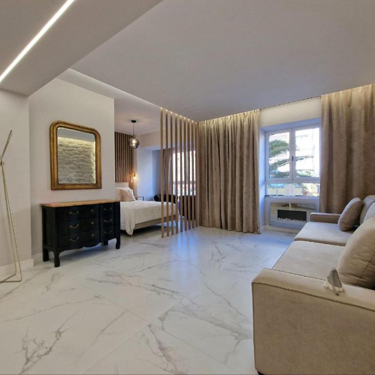 LUXURY IN "PLAZA LUCEROS" in the heart of the city & beach - Deluxe Apartment - 20