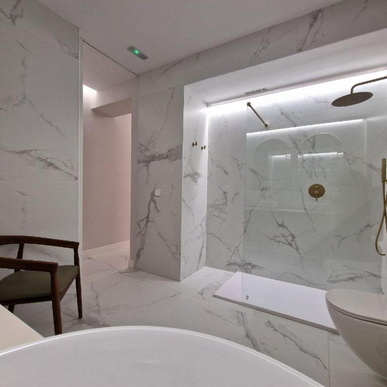 LUXURY IN "PLAZA LUCEROS" in the heart of the city & beach - Deluxe Apartment - 33