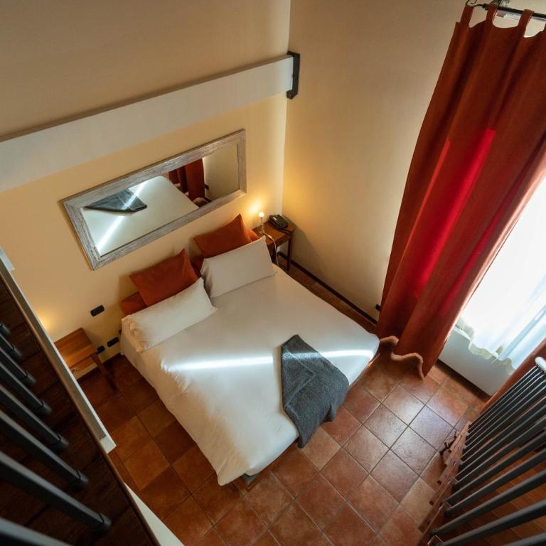 Locanda Delle Corse - Camera Standard Matrimoniale/Doppia con Letti Singoli - 5