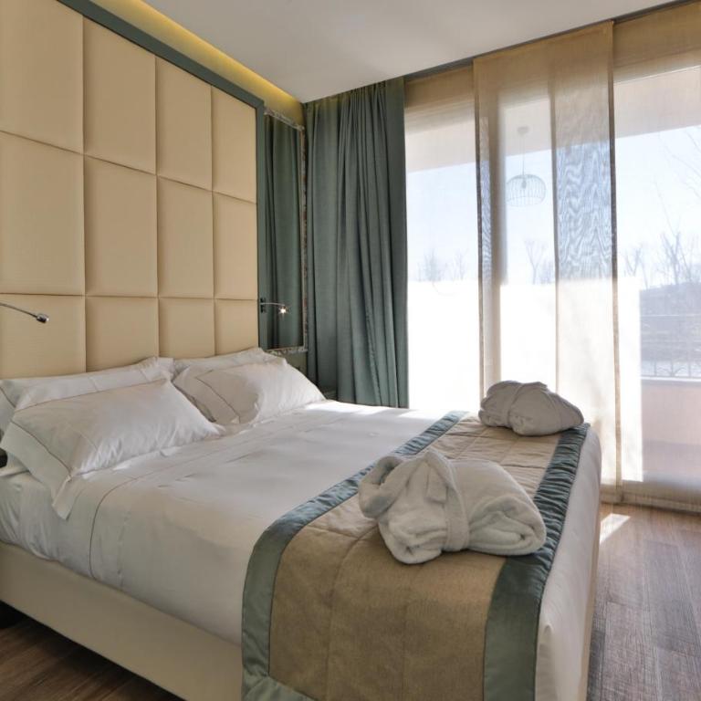 Ville Sull'Arno - Preferred Hotels & Resorts - Junior Suite with Balcony and River View - 4