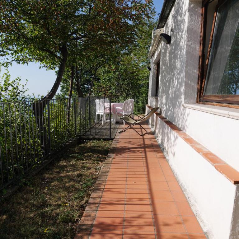 CASA NAVLA' AppartamentI "Ulivi"- "Fiori" -"Velieri"-"Luna"-"Nido"-"Taverna" - Appartamento con 2 Camere da Letto - 7
