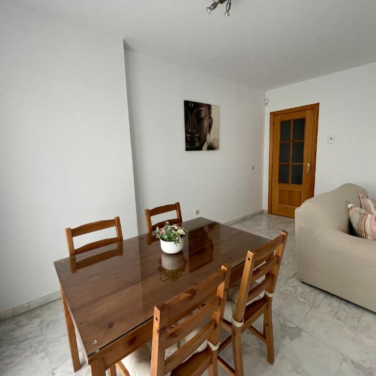 SALIX DON TOMAS - Three-Bedroom Apartment - 13