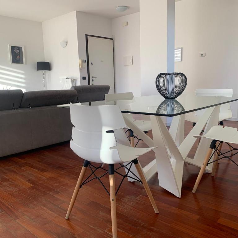Attico di design Zona Navigli/Moda,Milano - Appartamento con 2 Camere da Letto - 3