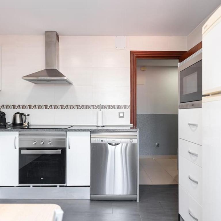 2 Bed apartment near the beach with pool - Apartamento de 2 dormitorios - 15