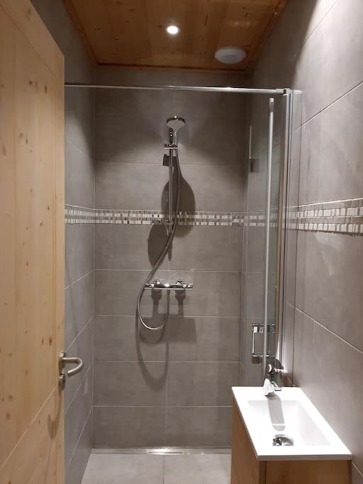 Chalet Génie des Alpages, 8 personnes, proche stations - Maison 4 Chambres - 17
