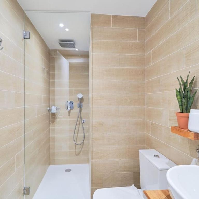 Stunning Seaview Terrace One-Bedroom Apartment - One-Bedroom Apartment - 7
