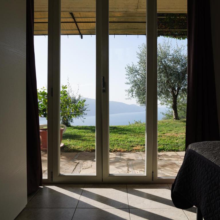 CASA NAVLA' AppartamentI "Ulivi"- "Fiori" -"Velieri"-"Luna"-"Nido"-"Taverna" - Appartamento con Vista Lago - 8