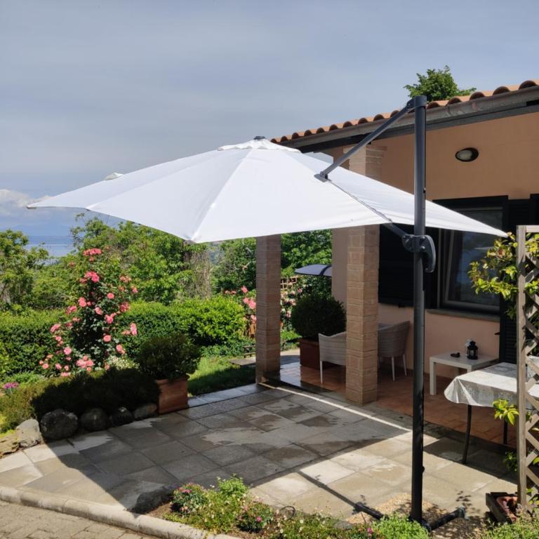 Un Giardino sul Lago - Ferienhaus - 1