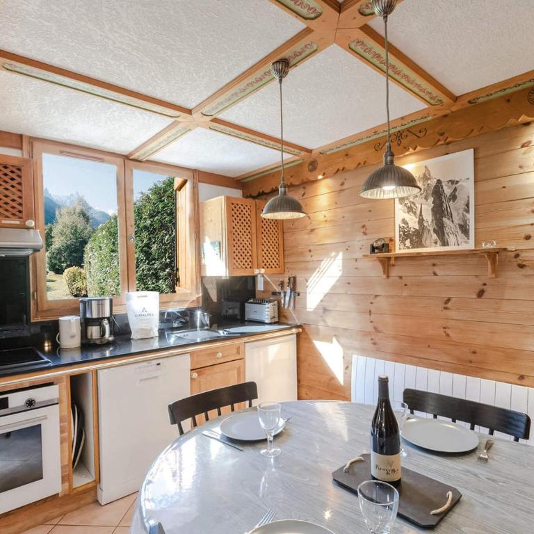 Superbe duplex avec jardin à Chamonix, 4 pers, animaux admis, parking, wifi - FR-1-343-167 - Apartment - 17