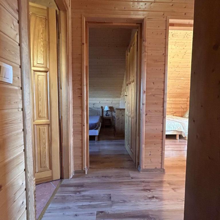 Superbe chalet pour 8 pers. près pistes et commerces, cheminée, terrasse, piscine, navette, ménage inclus - FR-1-651-11 - Chalet - 21