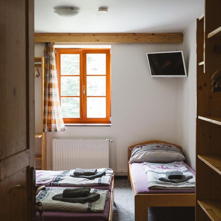 Gasthaus Kitzloch - Habitación Triple con baño privado - 1