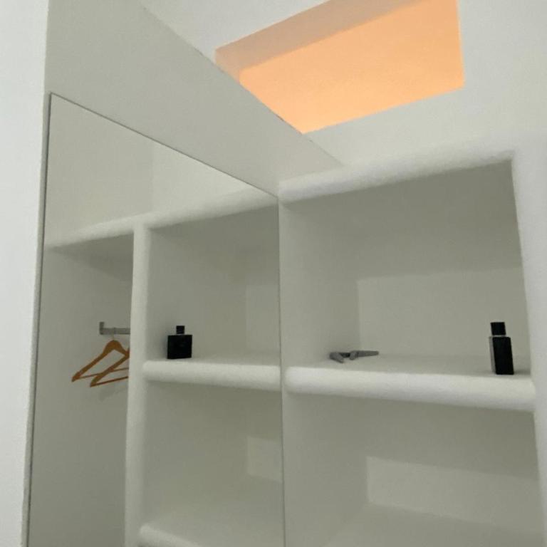 VIA ROMA - One-Bedroom Apartment - 19