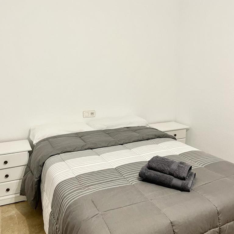 Apartamento, piscina y parking Granada Tico Medina - Two-Bedroom Apartment - 12
