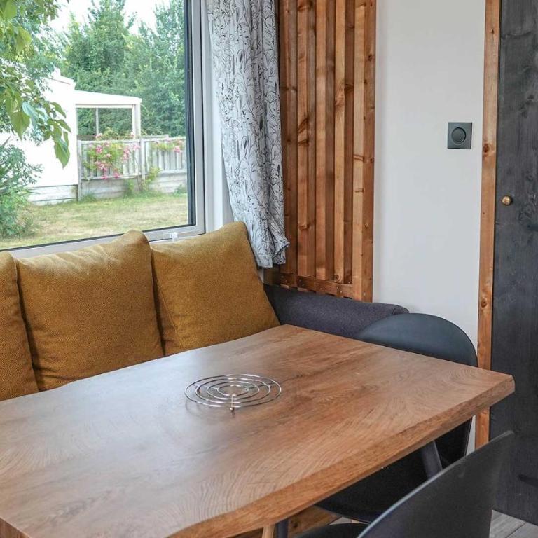 Camping le Dolmen, Carnac, Morbihan - Chalet Supérieur - 5
