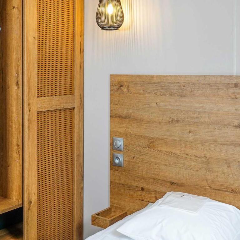 Camping le Dolmen, Carnac, Morbihan - Mobile Home - 4