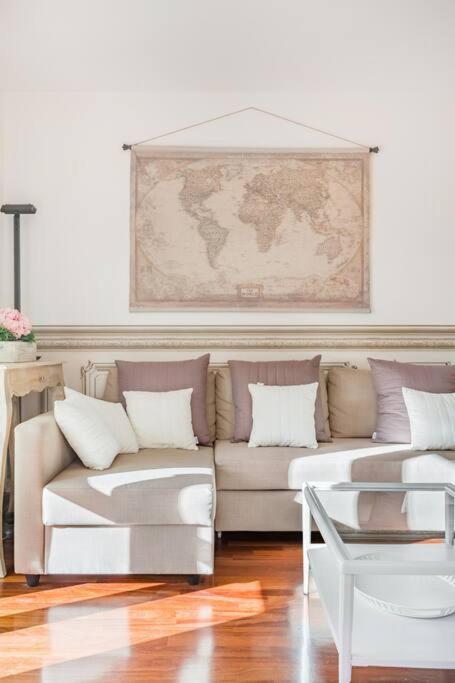 Spacious, Air Conditioner, Few Minutes to the Castle - Appartamento con 3 Camere da Letto - 21