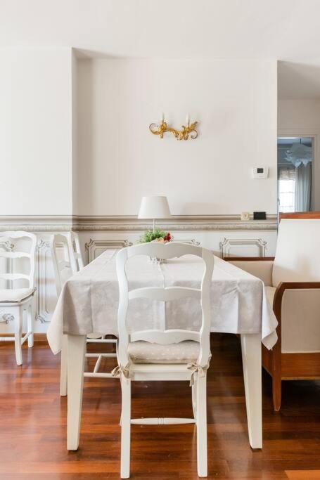 Spacious, Air Conditioner, Few Minutes to the Castle - Appartamento con 3 Camere da Letto - 31