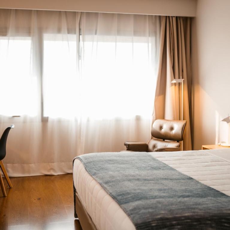 Dazzler by Wyndham Asuncion - Habitación Doble Superior para no fumadores - 1 cama grande - 3