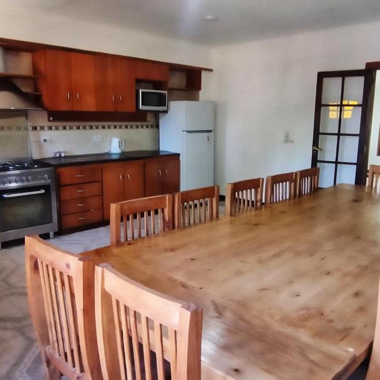 Casa Mosconi zona Punta Mogotes - Casa de 4 dormitorios - 2