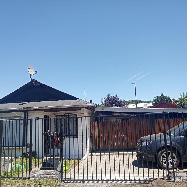 Hospedajes Pucon - Three-Bedroom House - 9