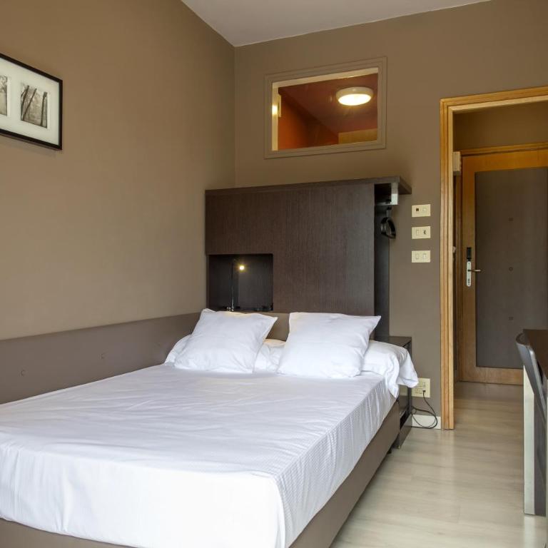 M14 Hotel & Spa - Camera Matrimoniale Basic con Balcone - 2