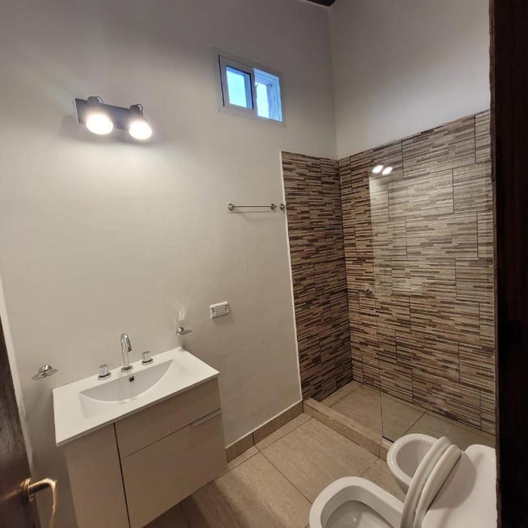 Casa con pileta en Vaqueros - Three-Bedroom House - 10