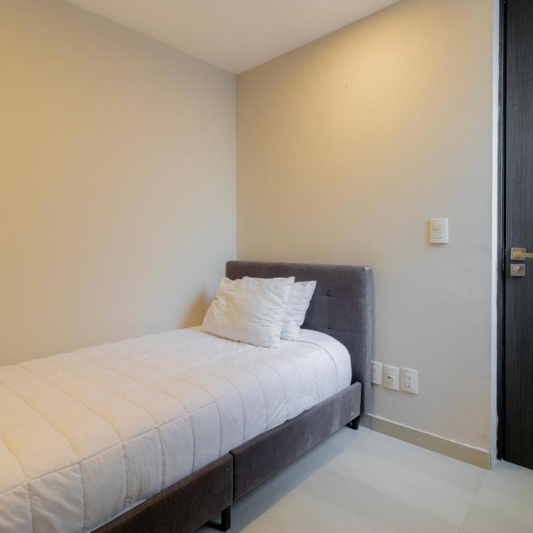 Capitalia Galileo Residences - Luxury Apartment, 3 Bedrooms, Balcony - 16