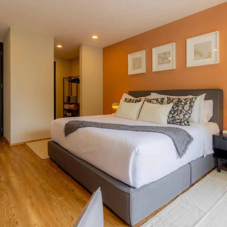 Capitalia Galileo Residences - Luxury Apartment, 3 Bedrooms, Balcony - 2