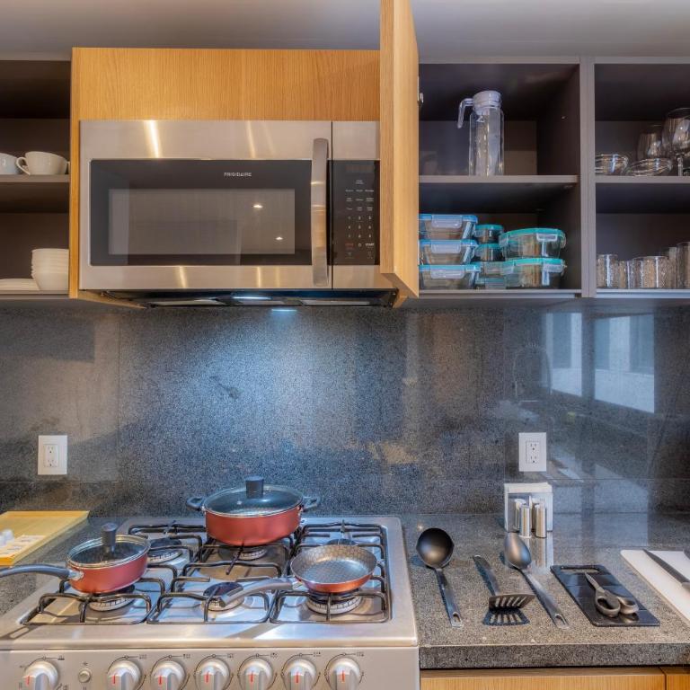 Capitalia Galileo Residences - Premium Apartment, 3 Bedrooms, Balcony, Street View - 7