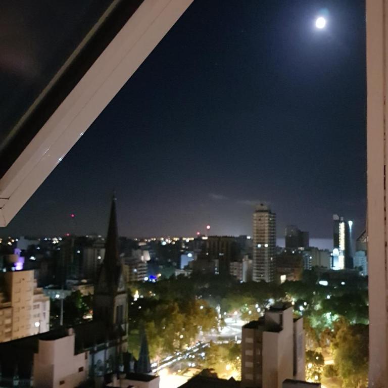 Departamento con vista panorámica en Rascacielo Bonet - Two-Bedroom Apartment - 16