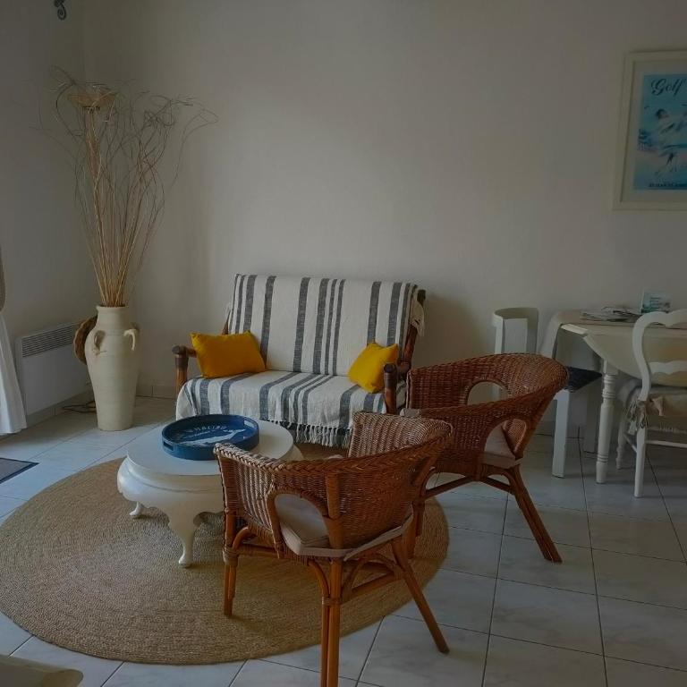 Charmante maison avec terrasse à Saint-Jean-de-Monts, proche plage et golf - FR-1-323-474 - Maison de Vacances - 8
