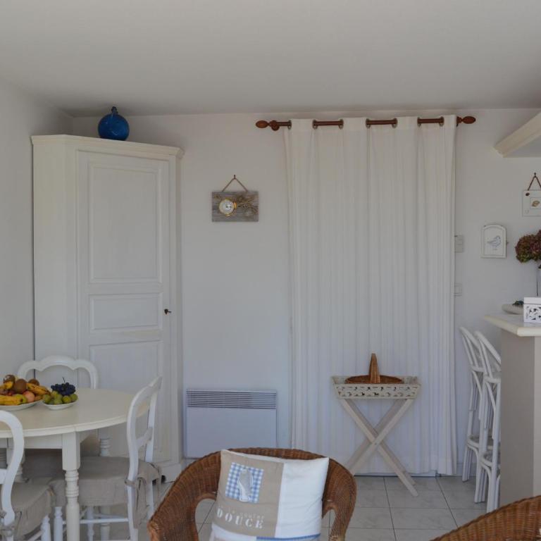 Charmante maison avec terrasse à Saint-Jean-de-Monts, proche plage et golf - FR-1-323-474 - Maison de Vacances - 9