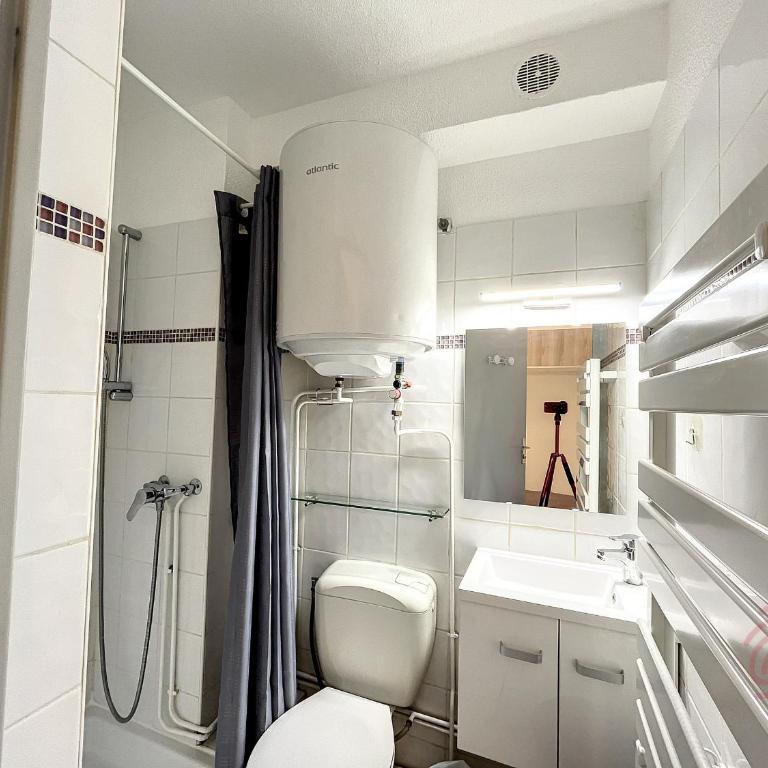 Charmant Studio avec Balcon - Proche Thermes, Centre-ville et Golf - Animaux Acceptés - FR-1-451-203 - Estudio - 8