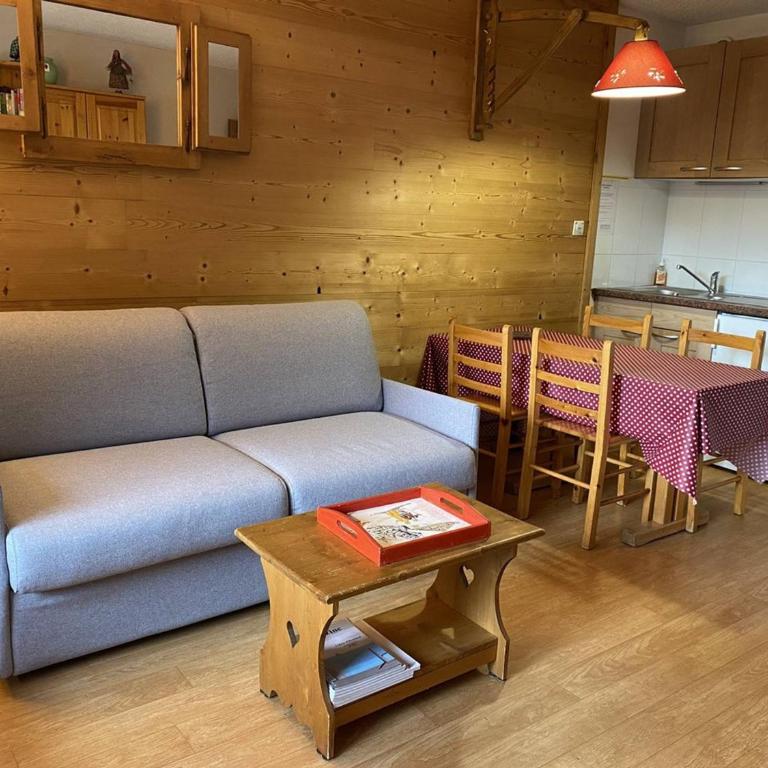 Appartement skis aux pieds 4 pers avec terrasse ensoleillée - L'Alpe d'Huez - FR-1-405-348 - Appartement - 1