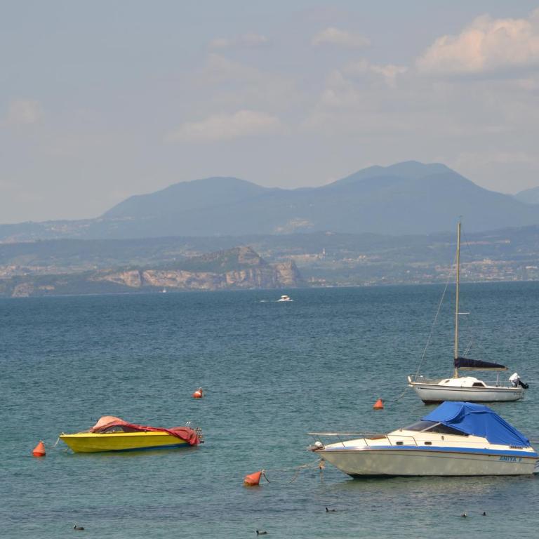 Locanda Le Palafitte - Camera Matrimoniale/Doppia con Letti Singoli con Vista Lago. - 5